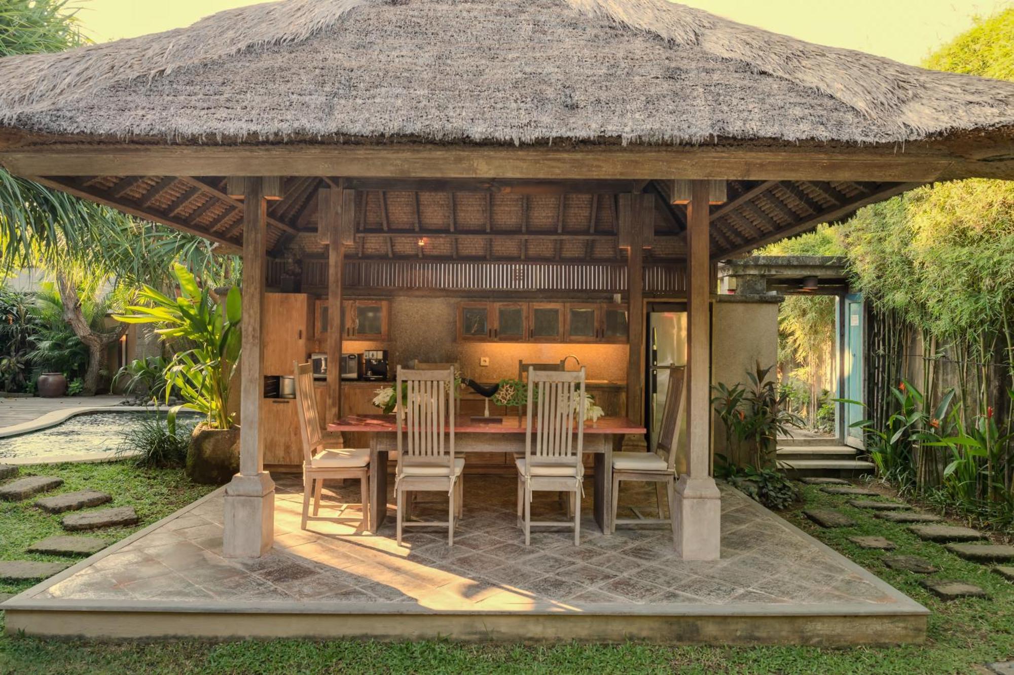 סמיניאק Villa Tirta Naga Bali מראה חיצוני תמונה
