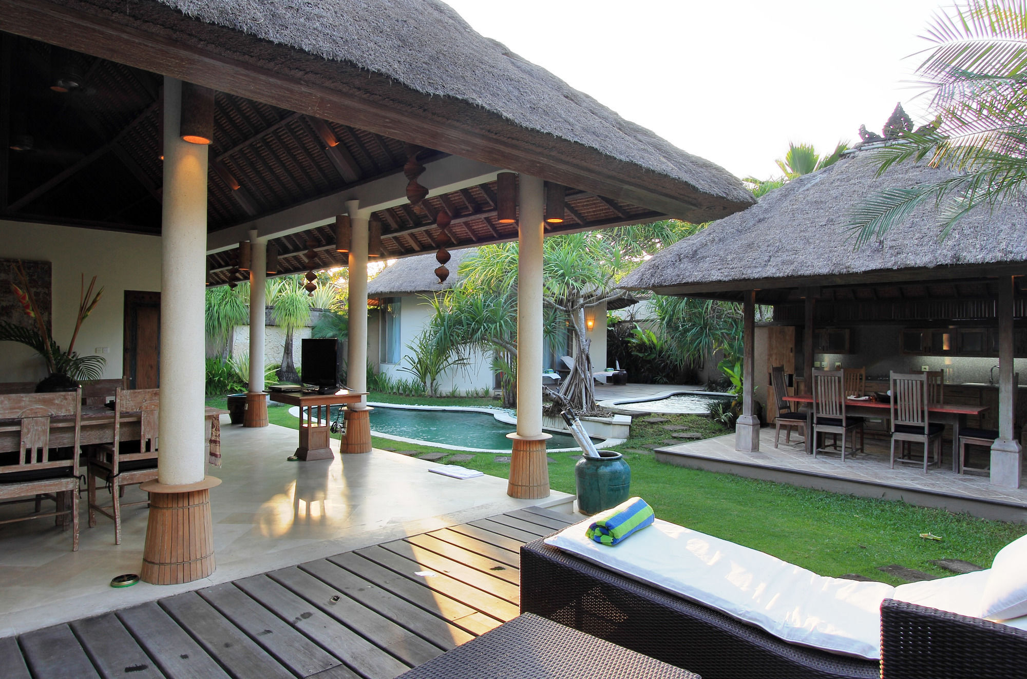 סמיניאק Villa Tirta Naga Bali מראה חיצוני תמונה